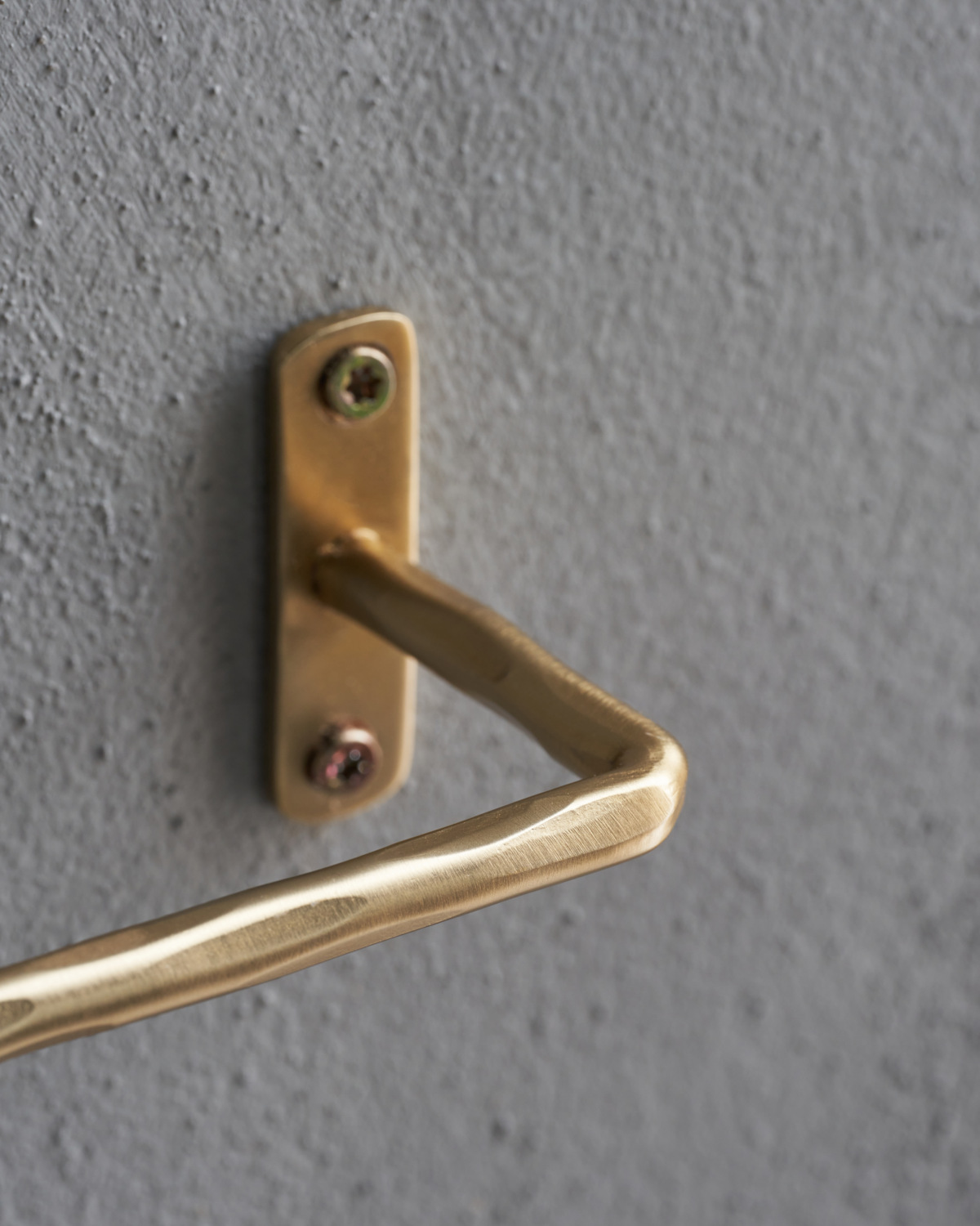 House Doctor Toiletpapirholder, Welo, Børstet messing finish