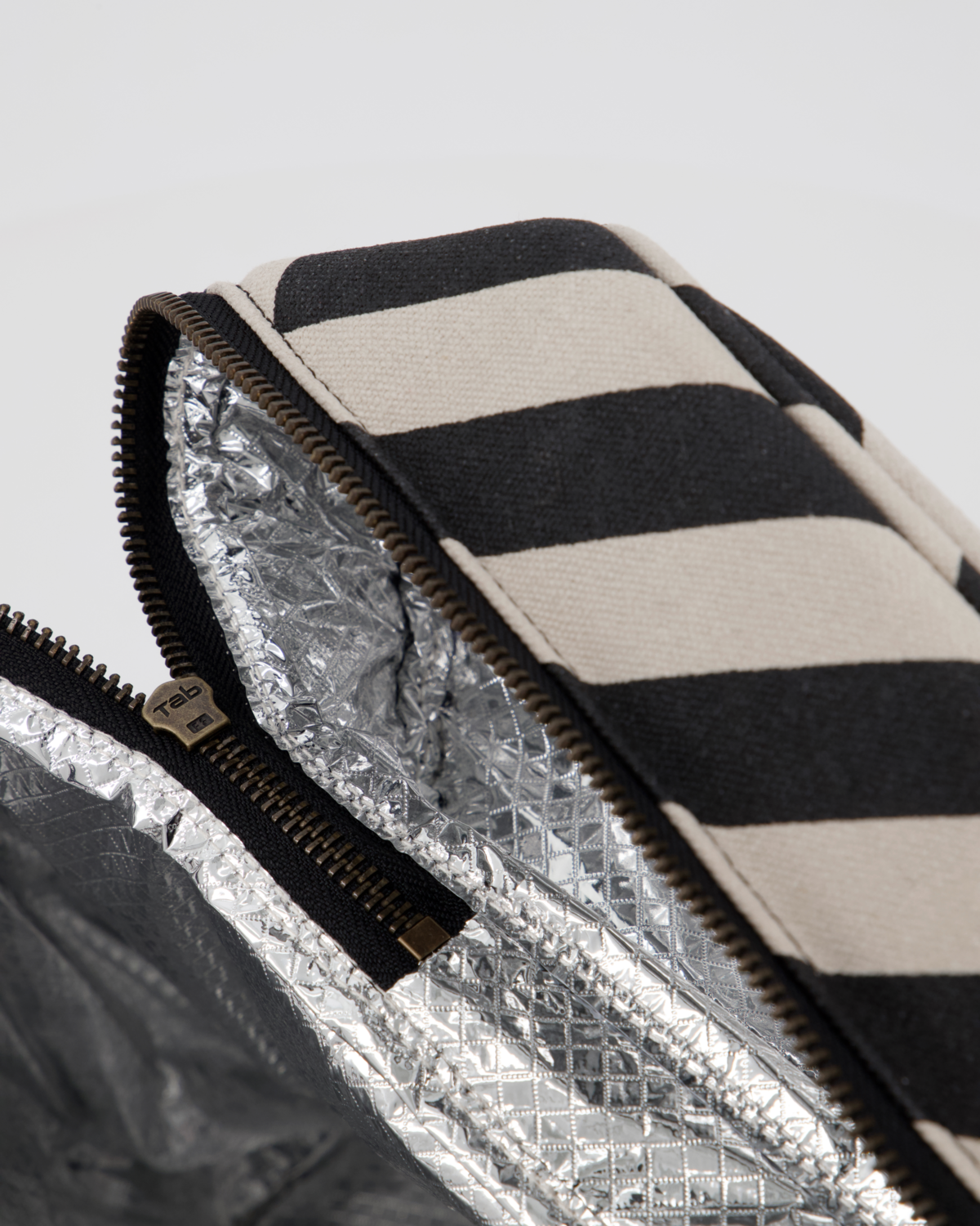 House Doctor Satt Køletaske, Sort&Råhvid