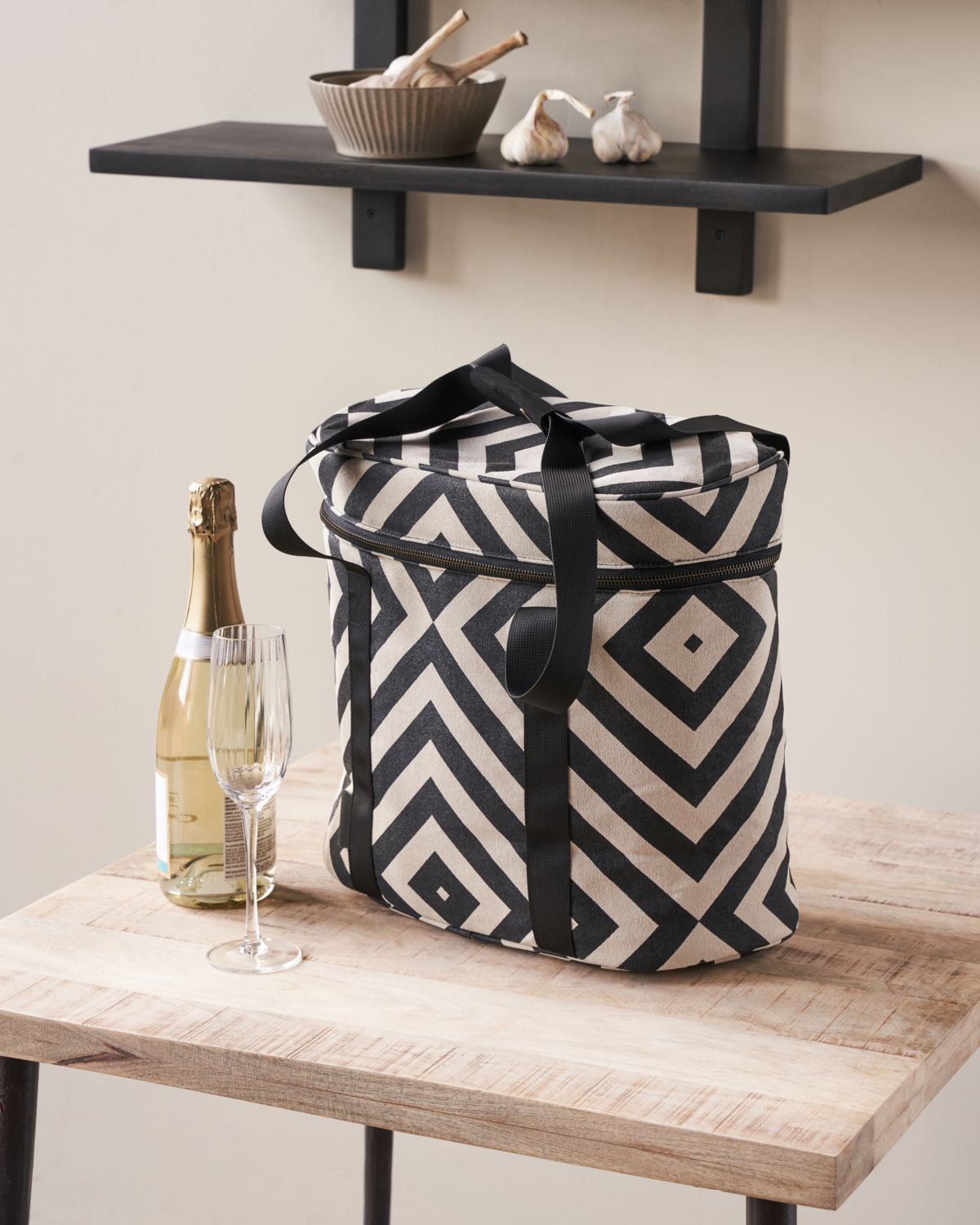 House Doctor Satt Køletaske, Sort&Råhvid