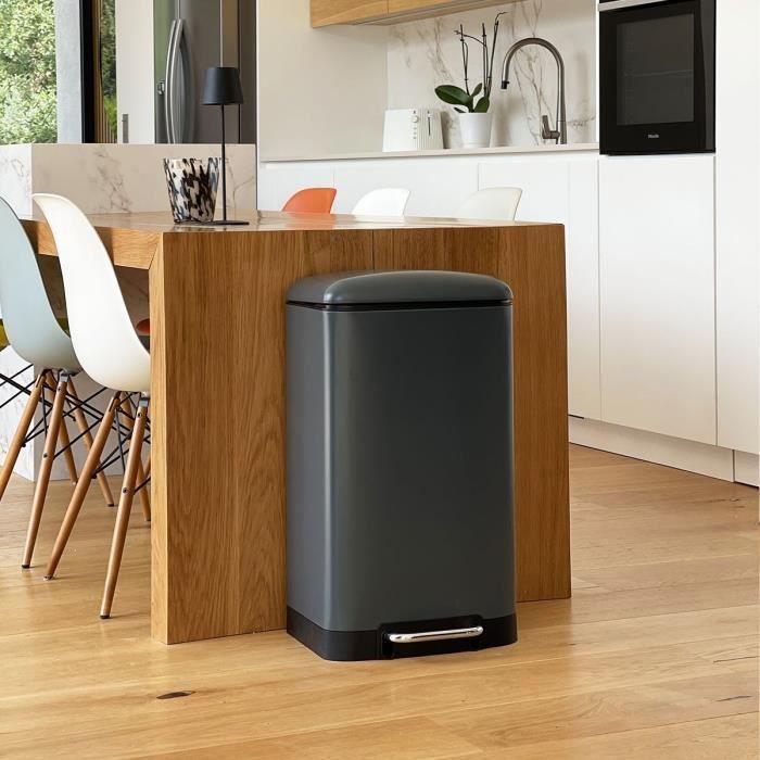 KITCHEN MOVE Pedal køkken affaldsspand - GREENWICH - 40L - Design - Mat grå i rustfrit stål