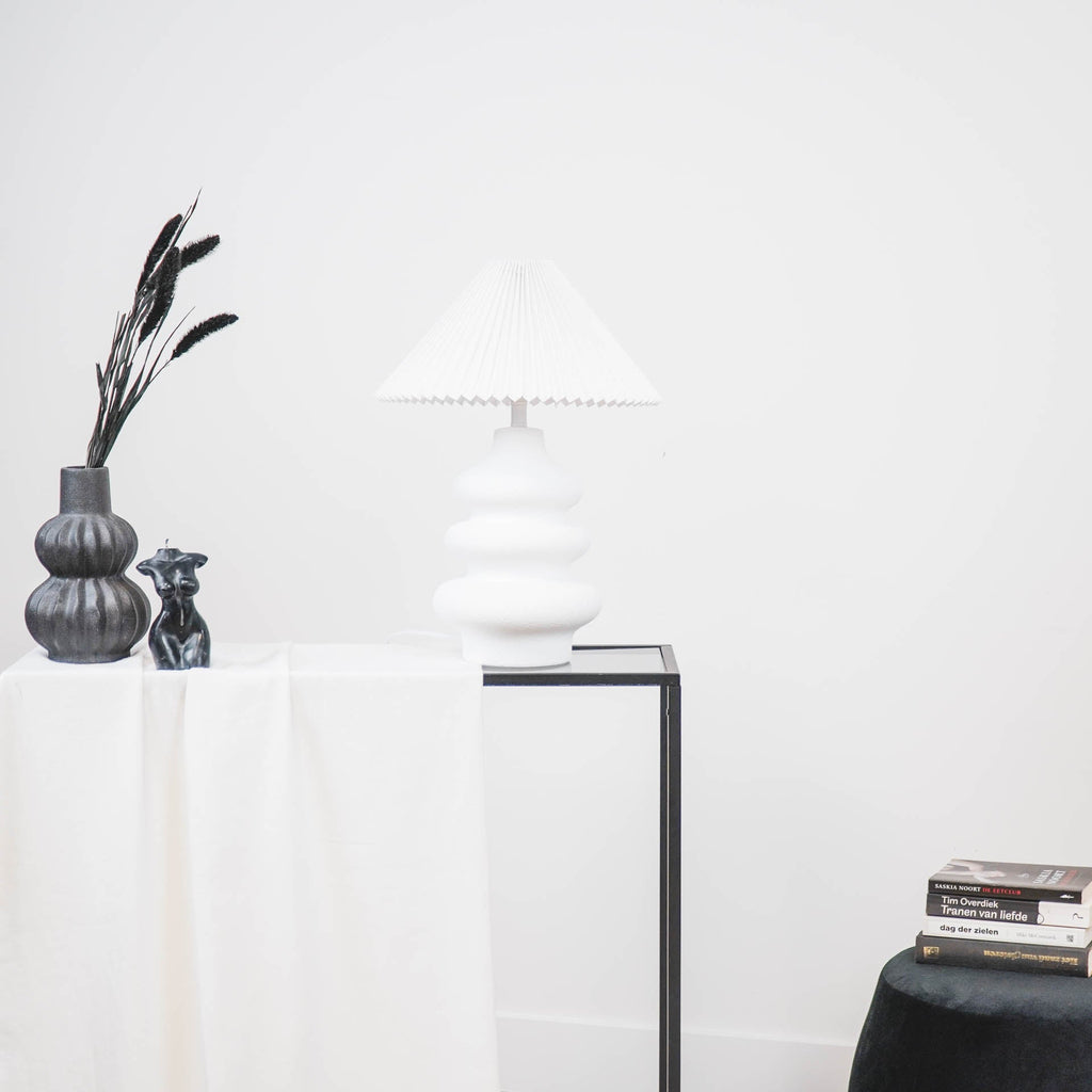 Housevitamin Flow Bordlampe - Keramik - Hvid - E27 - 20x20x27cm