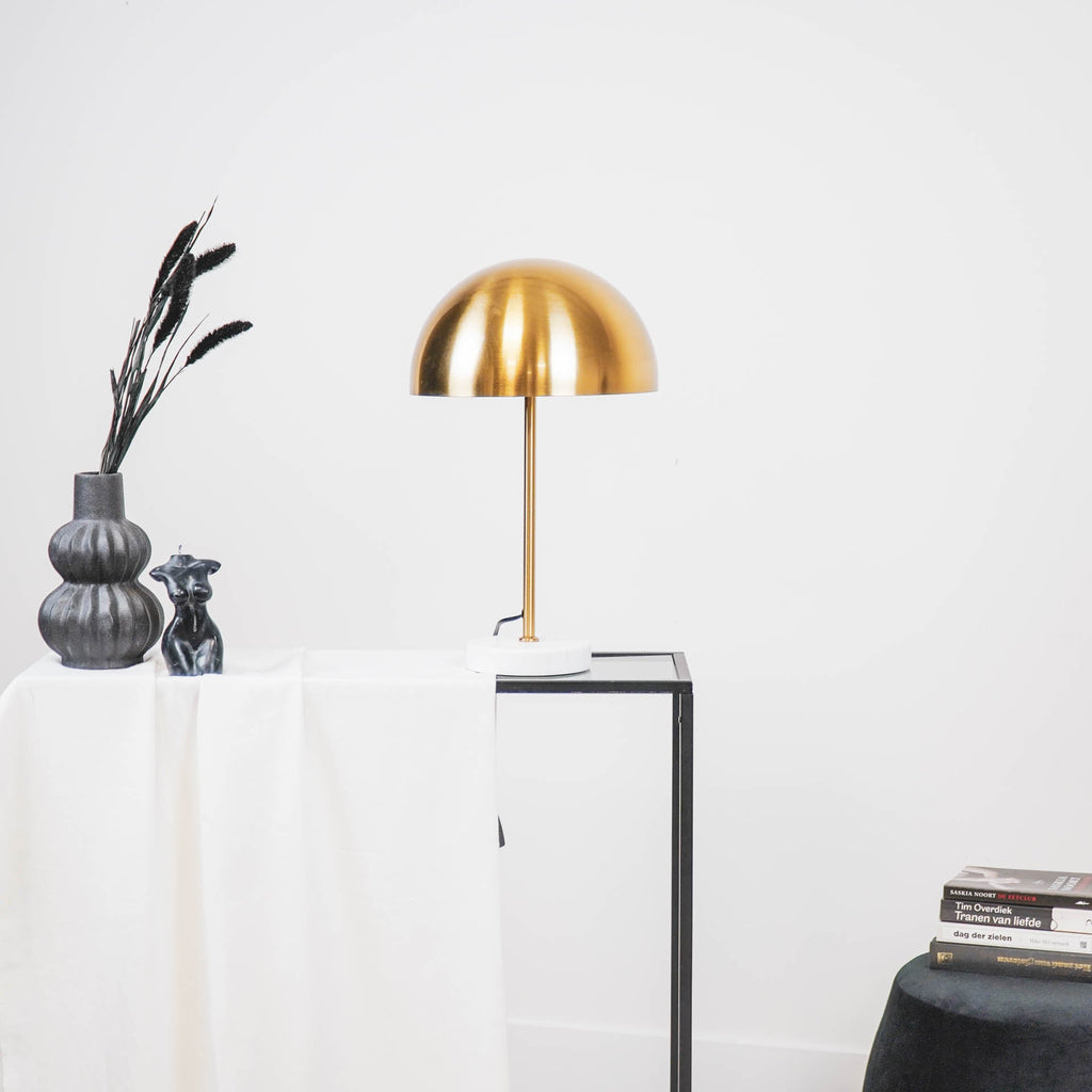 Housevitamin Mushroom Bordlampe - Metal/Marmor/Guld