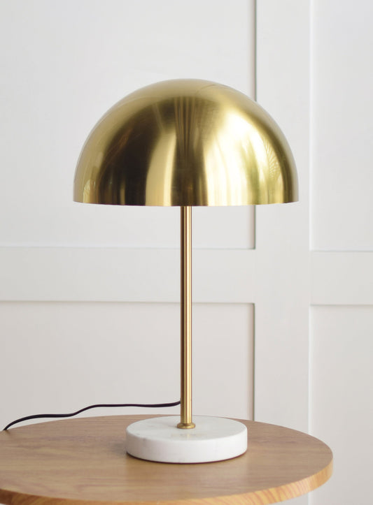 Housevitamin Mushroom Bordlampe - Metal/Marmor/Guld
