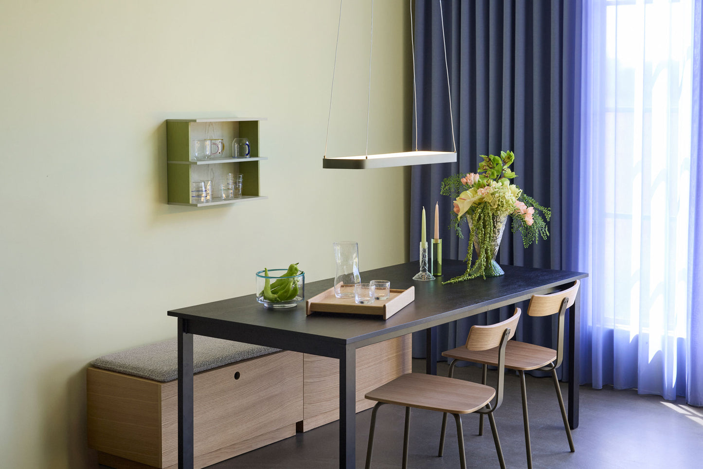 Hübsch Hock Spisebord 190x90xH75 cm – FSC-certificeret træ med sort bordplade