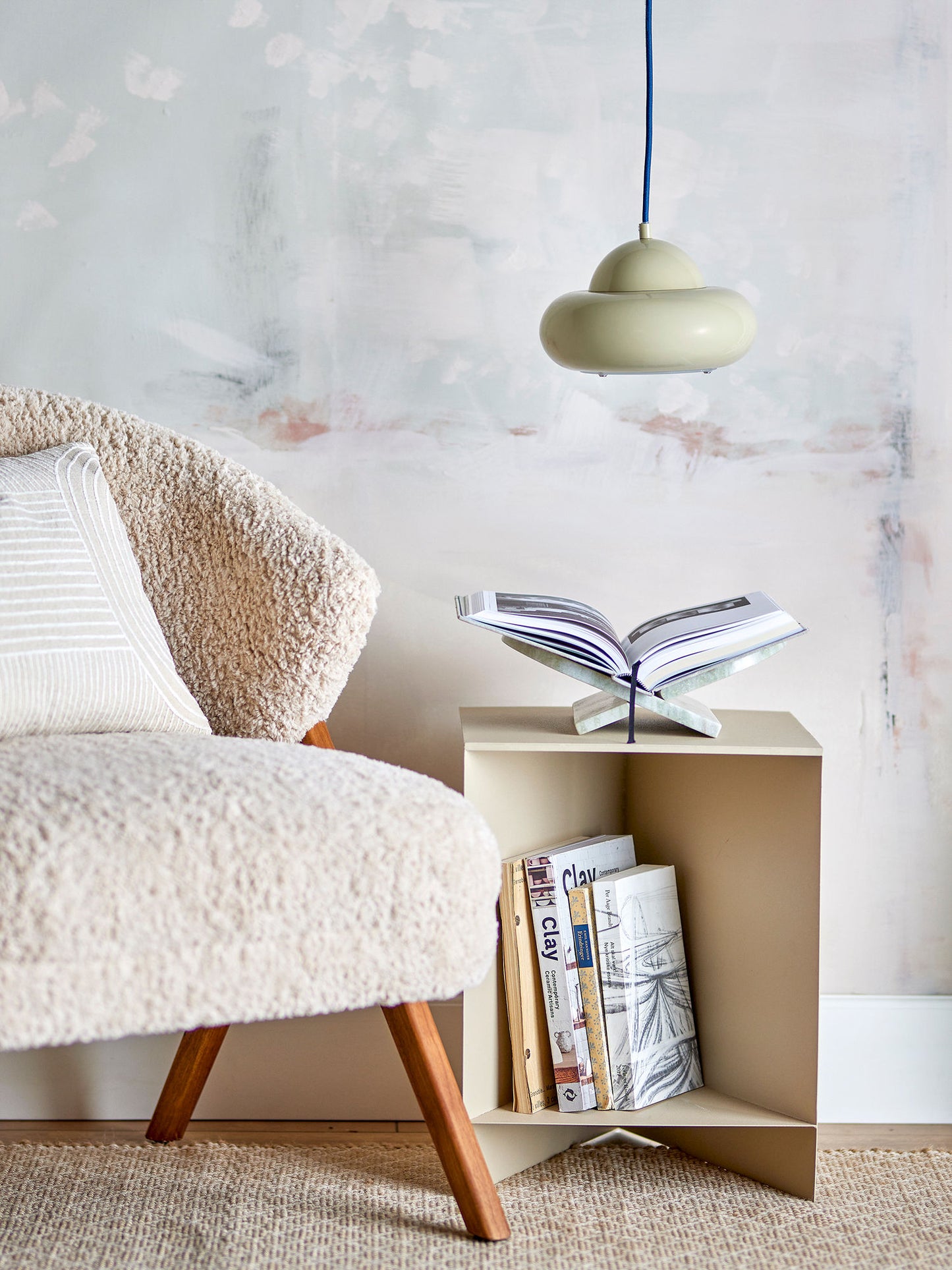 Bubble pendel Ø22 cm i grøn metal – loftlampe fra Bloomingville
