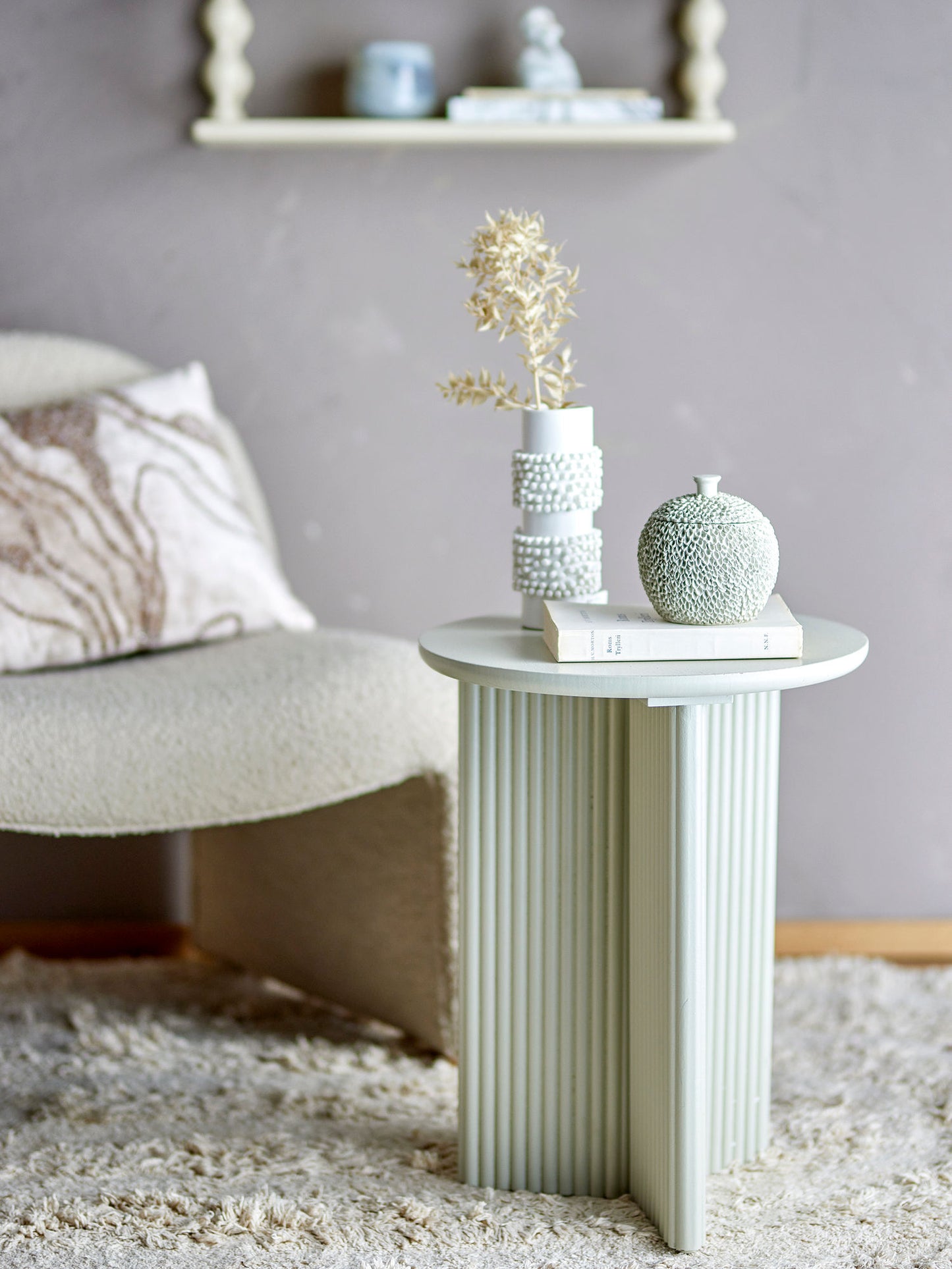 Bloomingville Edith Sidebord – Hvidt Sidebord i Fyrretræ