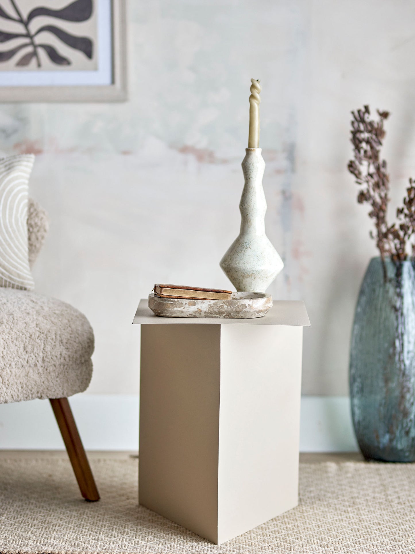 Bloomingville Tasha Sidebord – Natur, Lakeret Metal, Skulpturelt Design