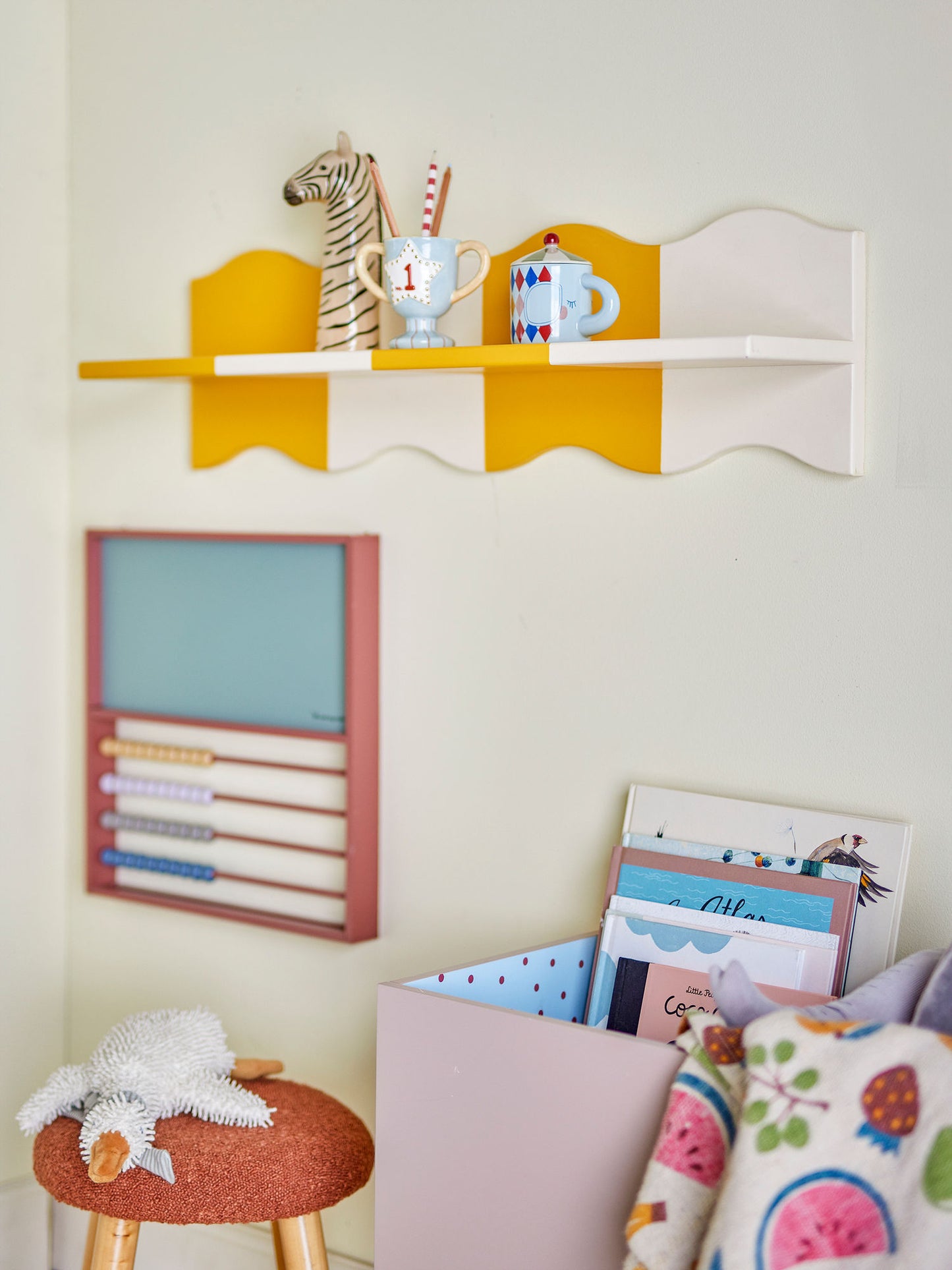 Bloomingville MINI Bubbi Hylde, Gul, MDF