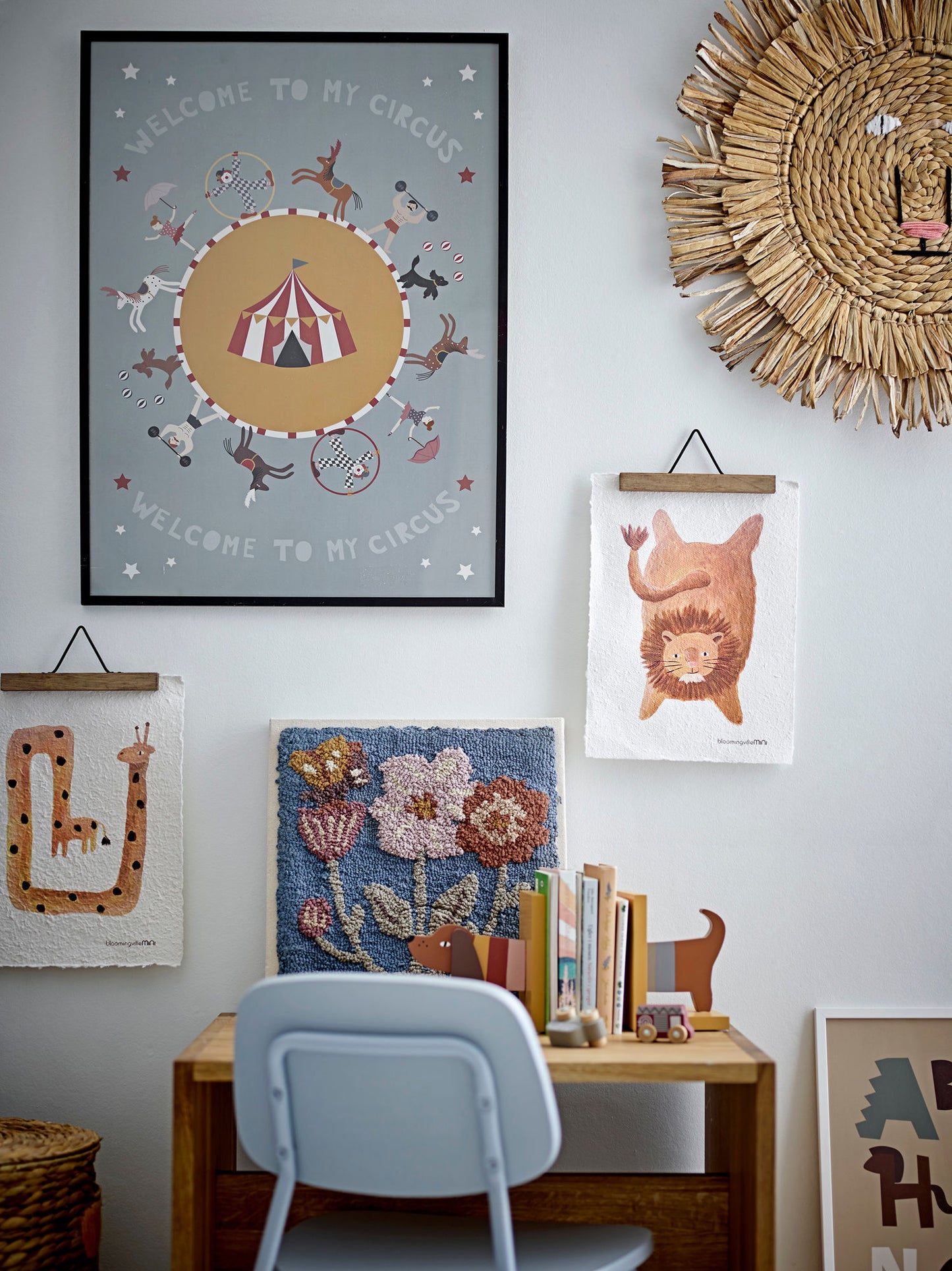 Charlie bogstøtte FSC® MDF – justerbar børne bogstøtte fra Bloomingville MINI