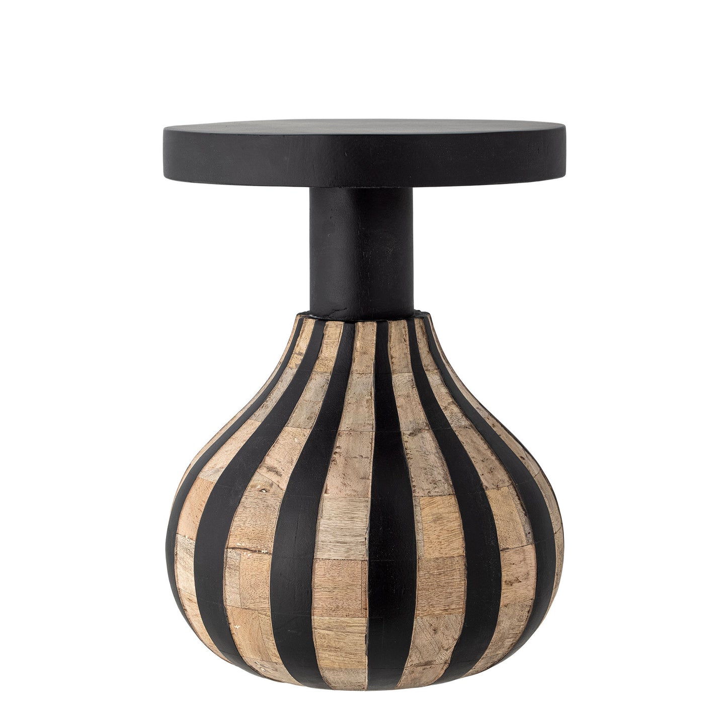 Aloise Sidebord i Håndskåret Træ – Bloomingville Rundt Sidebord (D29 x H40 cm)