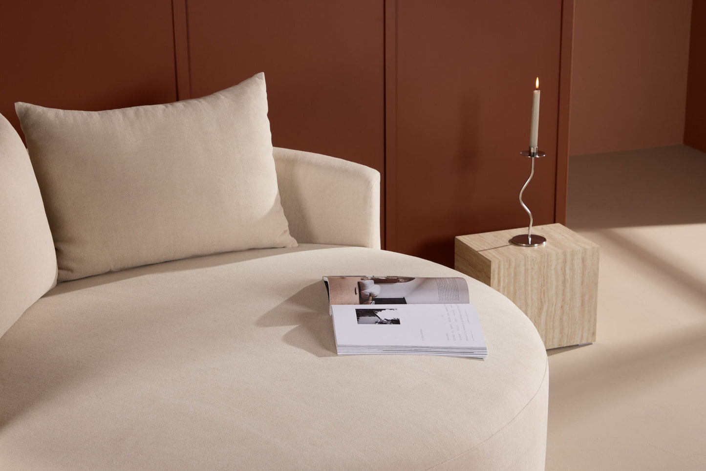 Kelso Runde Sofa – Beige | Elegant Linned & Moderne Design