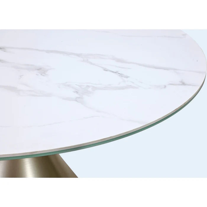 Winston - Rundt spisebord  med sten top og metal base i hvid og champagne.