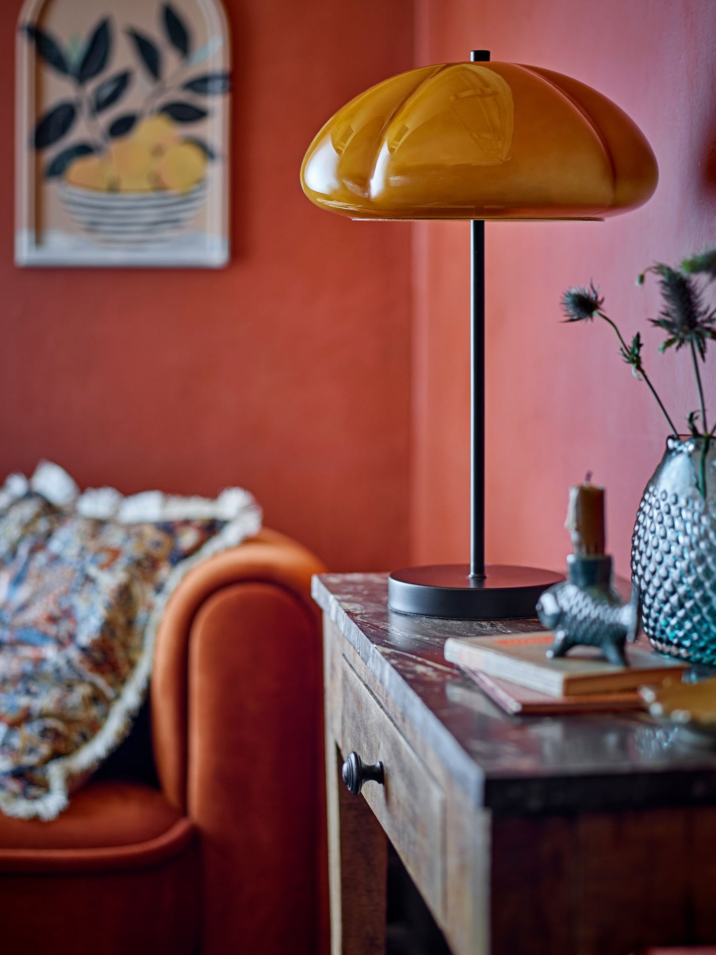 Kinoko Bordlampe i Gul Glas & Sort Metal – Stemningsfuld Designlampe
