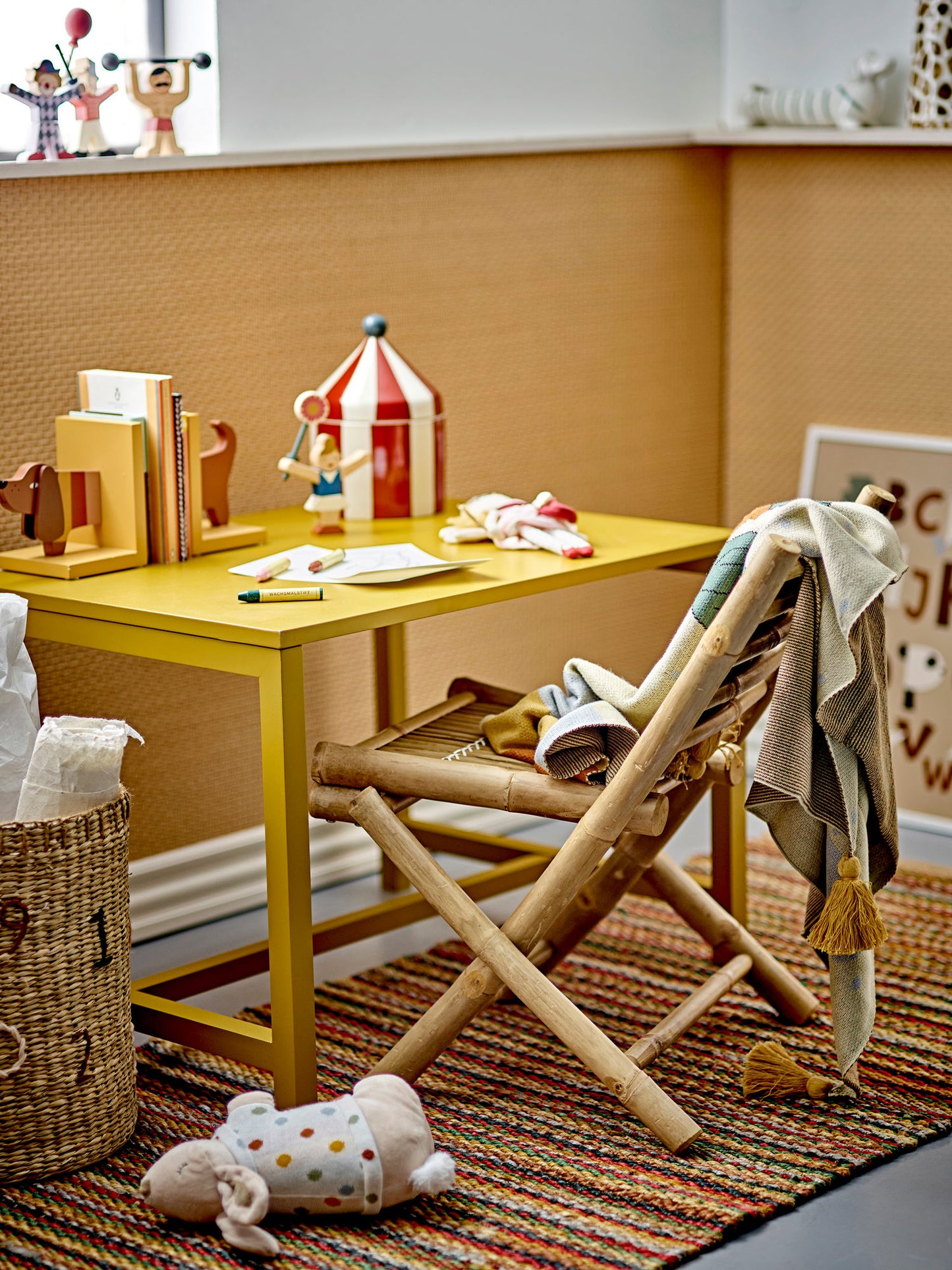 Charlie bogstøtte FSC® MDF – justerbar børne bogstøtte fra Bloomingville MINI
