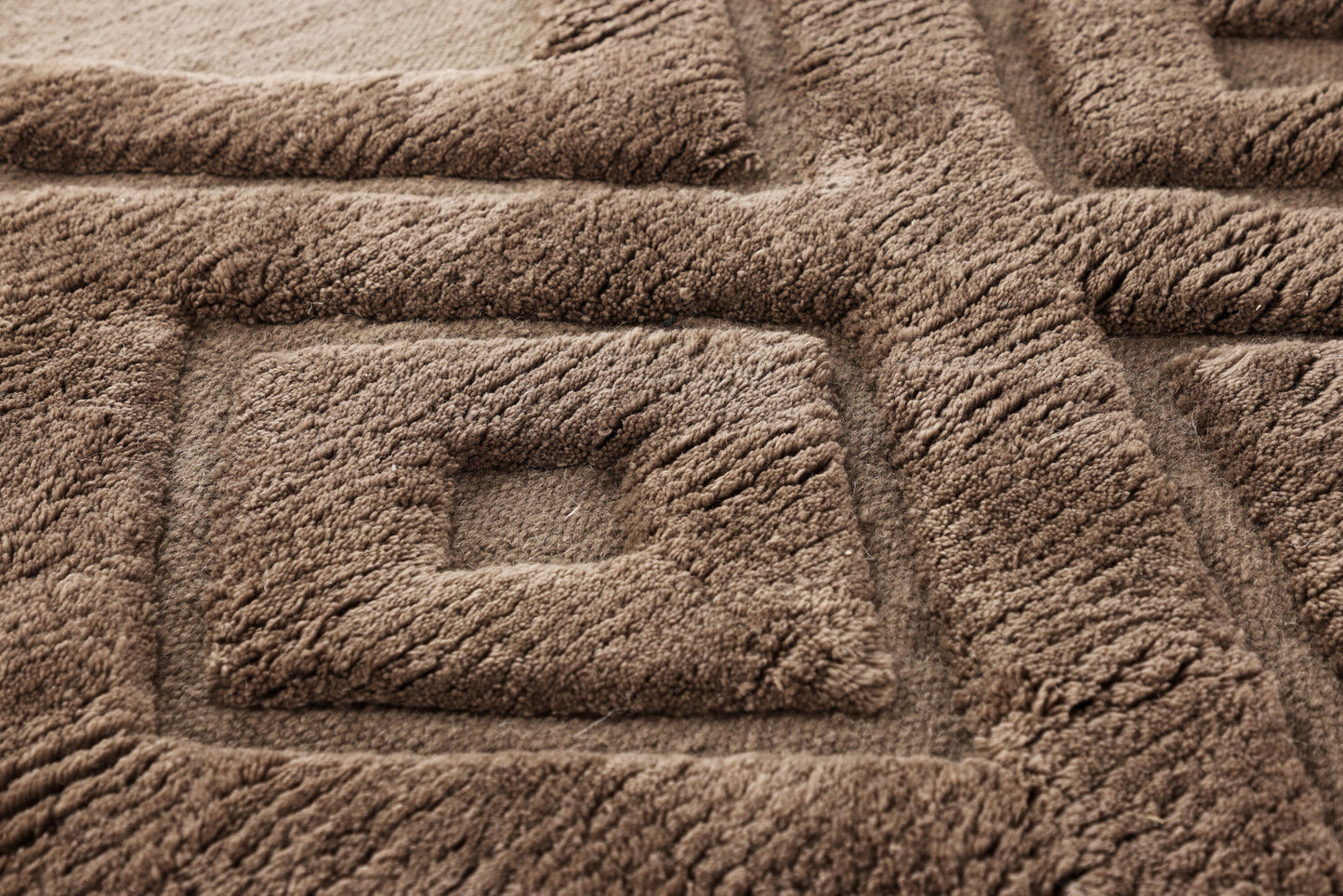 Vind Dahlia Uldtæppe – Mørkebrun | 300 x 200 cm