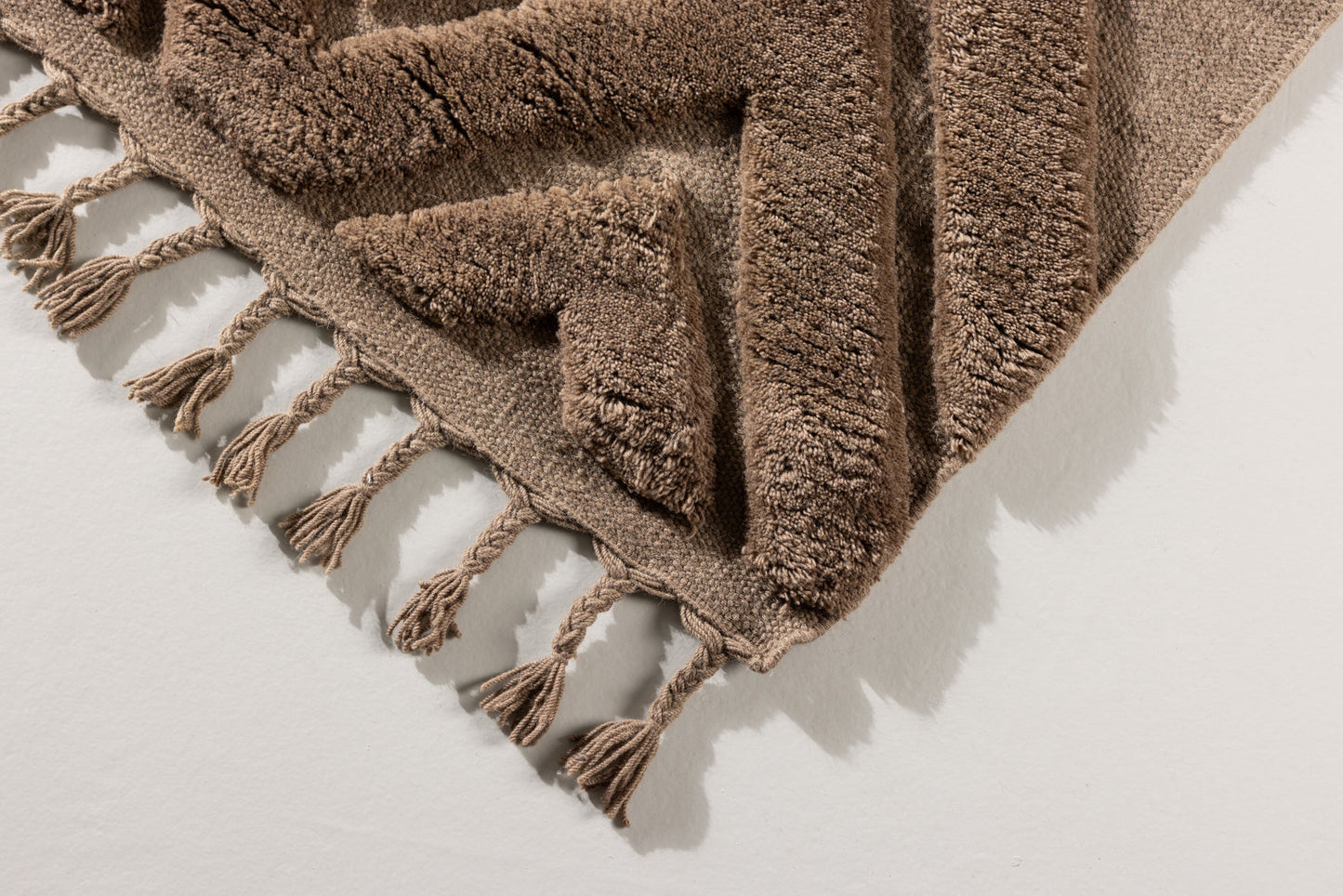 Vind Dahlia Uldtæppe – Mørkebrun | 300 x 200 cm
