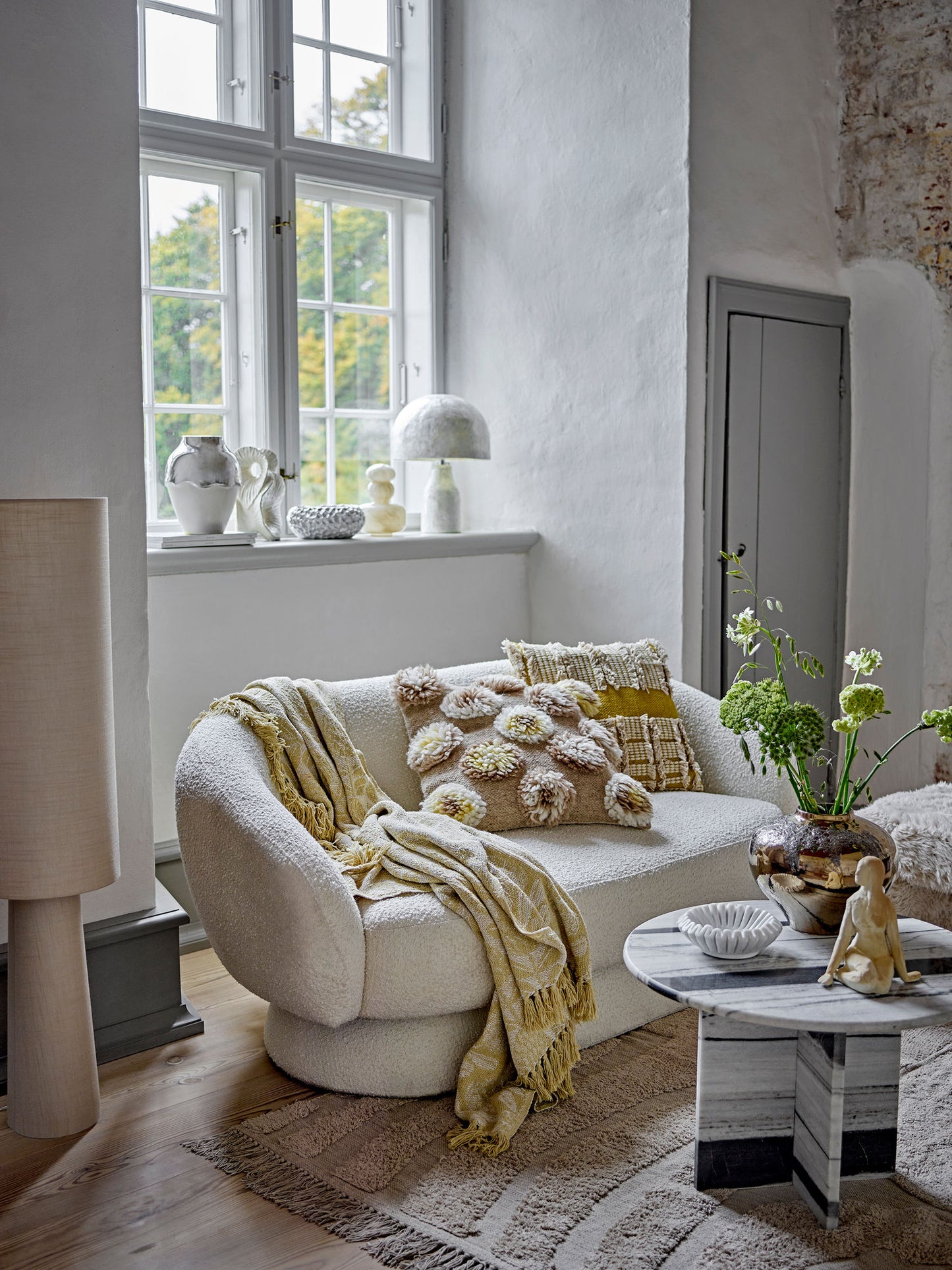 Harmonia Skål – Hvid Marmor med Udskåret Design