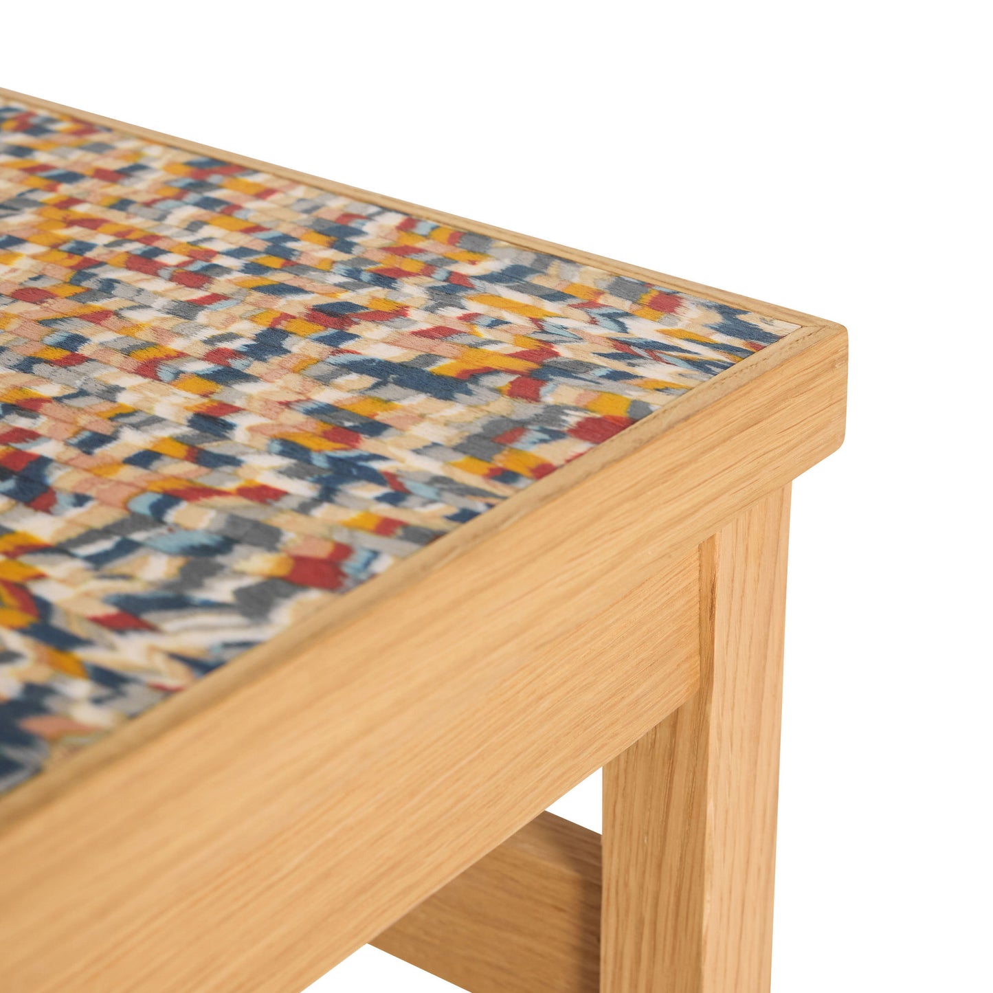 Hübsch Confetti sidebord 40x40xH38 cm – flerfarvet FSC-certificeret træ med finer